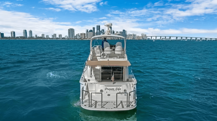 e7769e_067e3c342c8c4bb78e3ec1c811e10ac7mv2