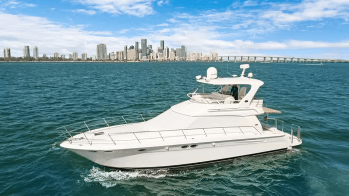 e7769e_ed597b1b7b834c3c884ef903adc7e3fcmv2